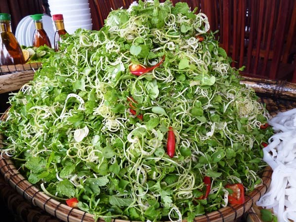 Mỳ quảng Phú Chiêm – hương vị quê nhà Quảng Nam (7)